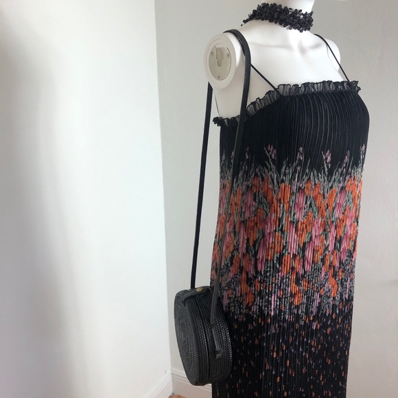 Vintage Sunray pleated cdress w/ spaghetti straps - Picture 5 of 16